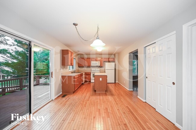 Photo - 6176 Fox Run Ln