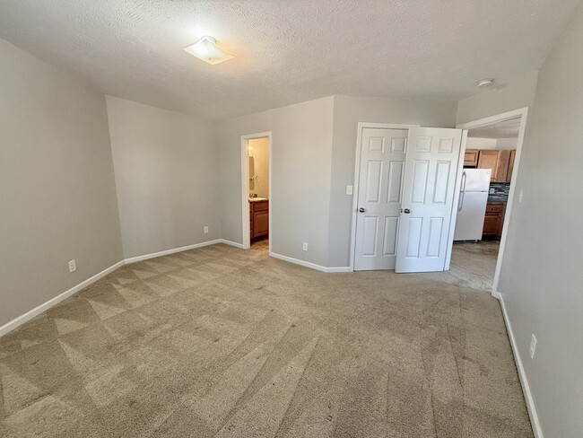 Photo - 1006 Brookhollow Dr