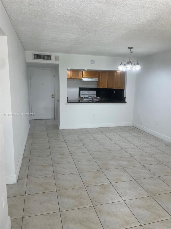 Building Photo - 10500 SW 108th Ave Rental