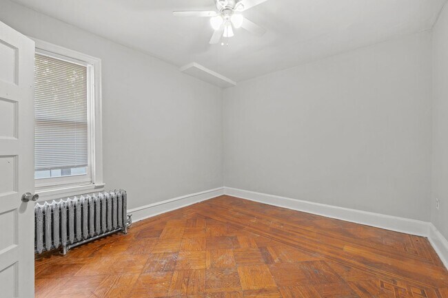 Photo - 700 N 64th St Unidad 1F