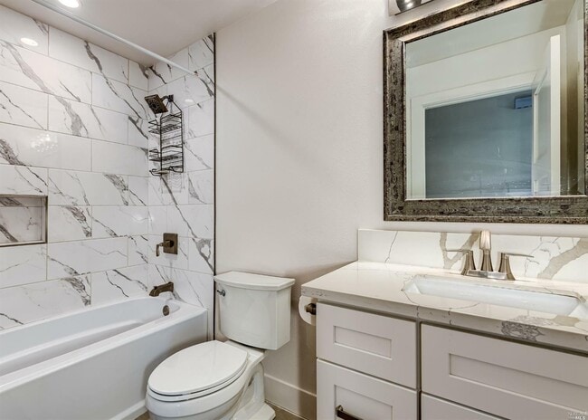 Photo - 1327 Crestview Ct