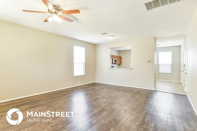 Building Photo - 6007 Midcrown Dr Rental
