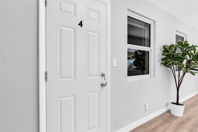 Photo - 1841 Adams St Unit 4