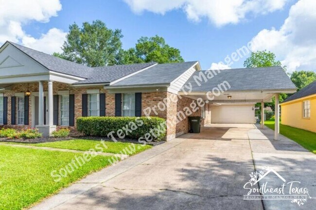 Photo - 6030 Zenith St