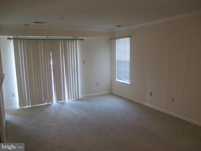 1024 Gardenview Loop