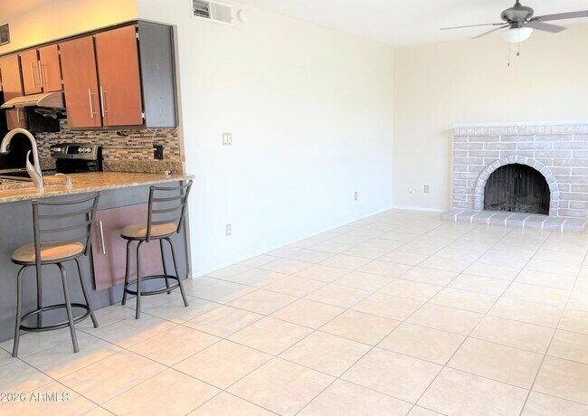 Photo - 3501 W Detroit St