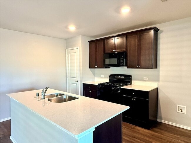 Photo - 1524 Avery Pointe Dr