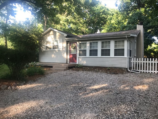 Photo - 3799 Fieldview Ave