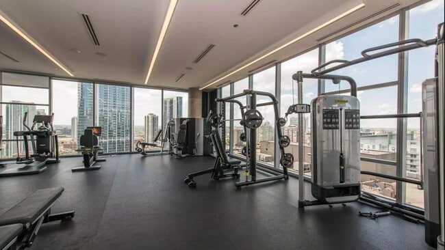 Photo - 1 bedroom in Chicago IL 60654 Unit 1106