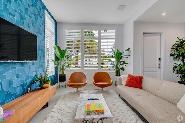 Building Photo - 3404 Ponce de Leon Rental