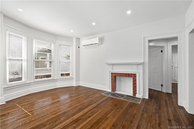 Photo - 318 Humphrey St Unidad 1