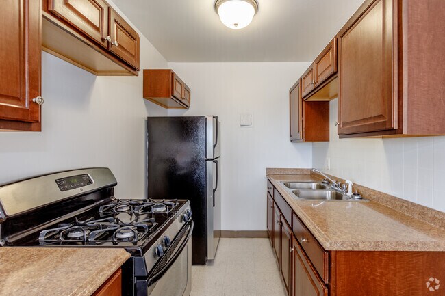 Studio, 1BA - 490 SF