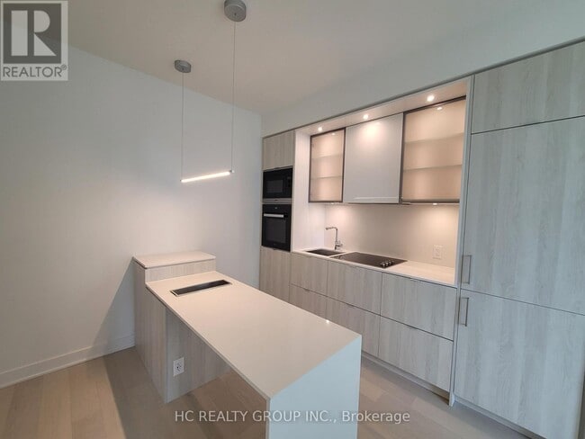 Photo - 11 Yorkville Ave Unit 3606