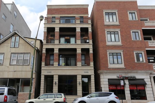 Photo - 1446 W Fullerton Ave Apartments Unit J05P