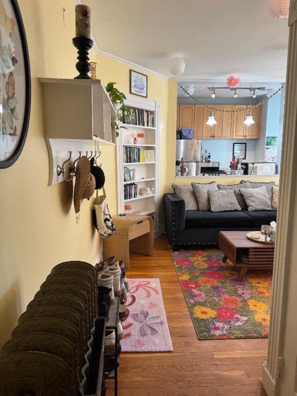 Building Photo - 1094 Woodbury Ave Rental
