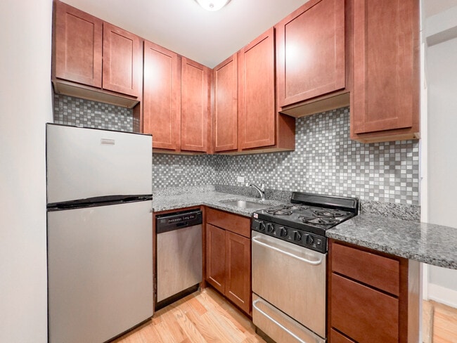 Photo - 842 W Wolfram St Unit 701
