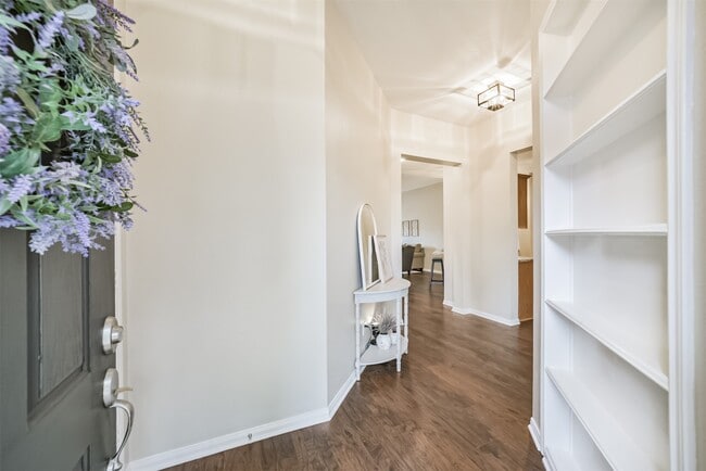 Photo - 22015 Falvel Dr