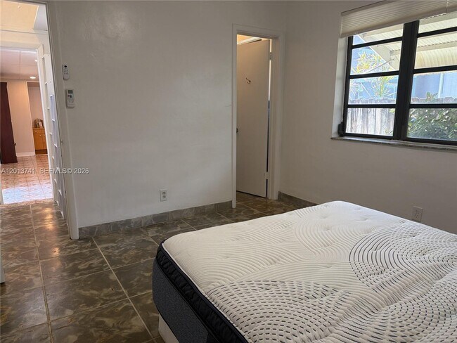 Photo - 1434 Hollywood Blvd Unidad 1