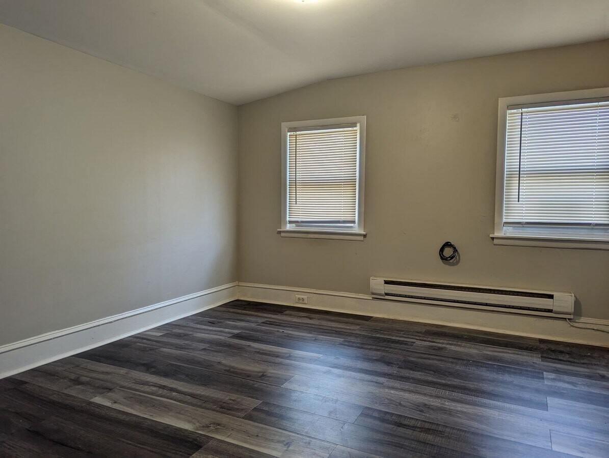 Photo - 20 W 2nd Ave Unit Apartment 1