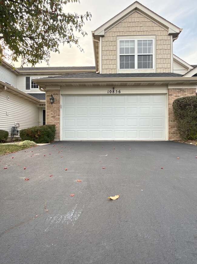 Photo - 10856 Cape Cod Ln Townhome