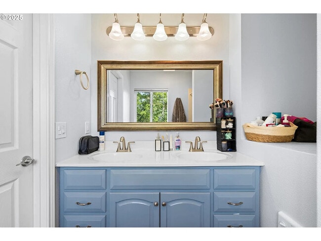 Photo - THREE BEDROOM THREE BATH ON ONE HALF ACRE IN KELSO