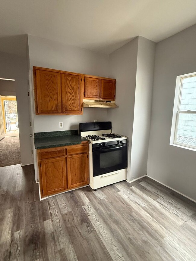 Photo - Cleveland East Side Single