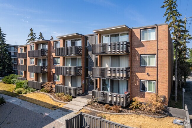 Building Photo - Chinook Gardens
