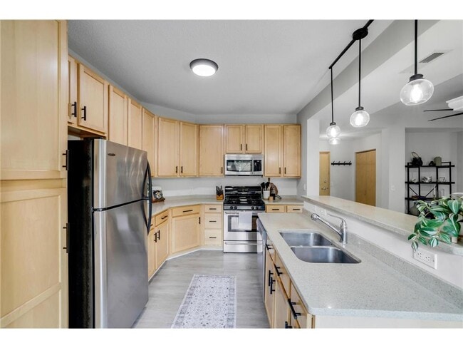 Photo - 2565 Franklin Ave Unidad 207