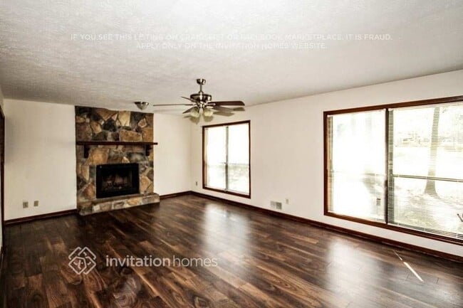 Photo - 376 Mill Ridge Way