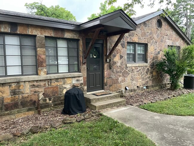Photo - 1283 W Hendrix St House