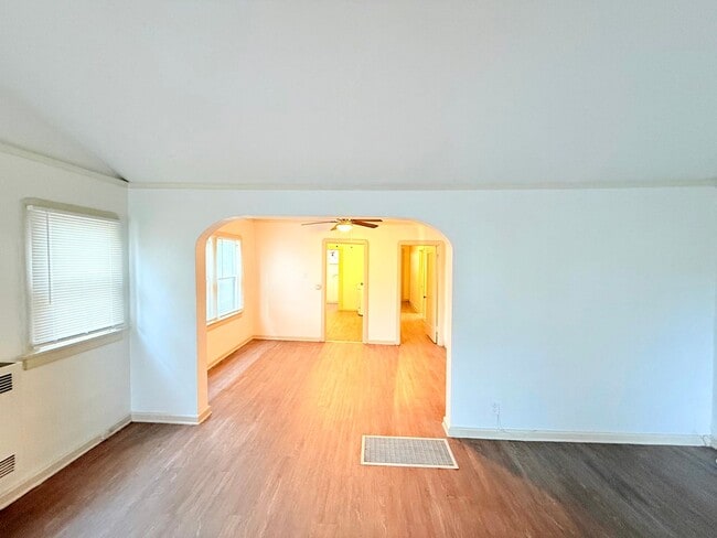 Photo - 614-614 N Poinsettia Pl Unidad 614