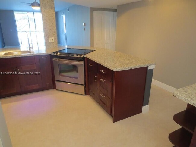 Photo - 115 Lake Emerald Dr Unit 203