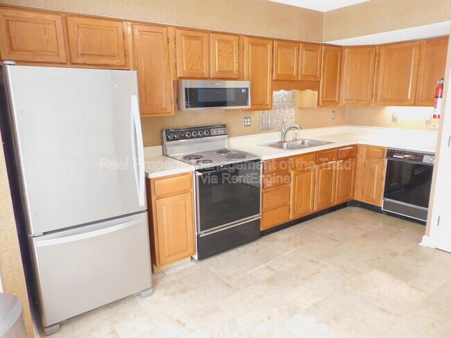 Photo - 621 Walker Ave Unit D