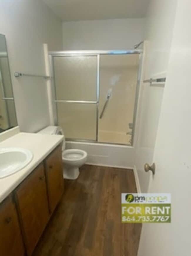 Photo - 6 Pointer Ln Unit Pointer Ln 06B