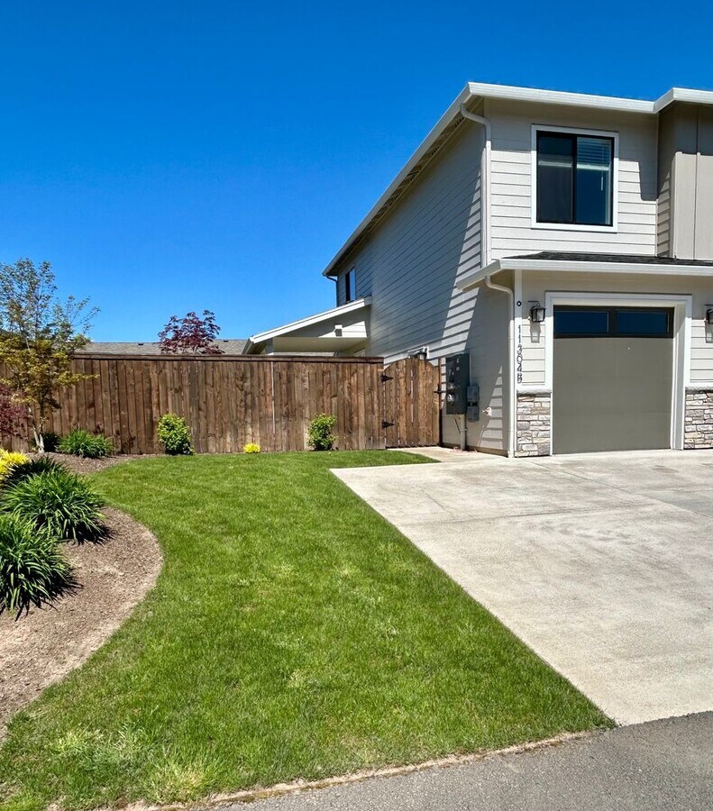 Photo - Wonderful Two Bedroom Unit in Lakeshore Ne...