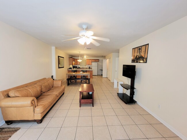 Building Photo - 2388 Hartsfield Way Rental
