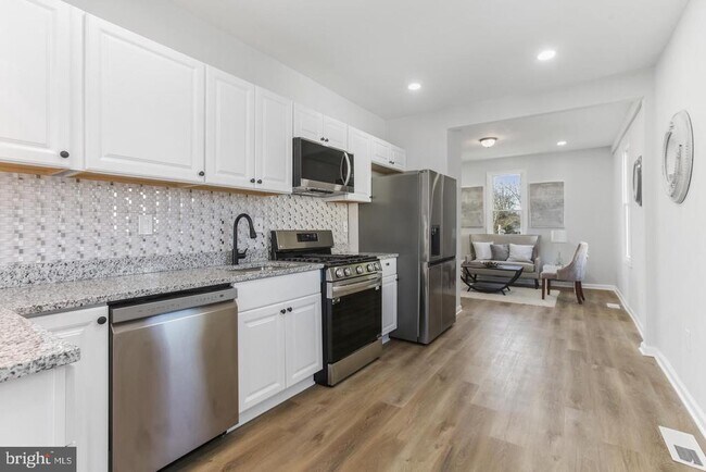 Photo - 6613 Fairmount Ave