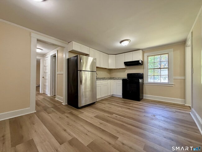 Photo - 117 West St