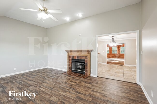 Photo - 1362 Archer Pl