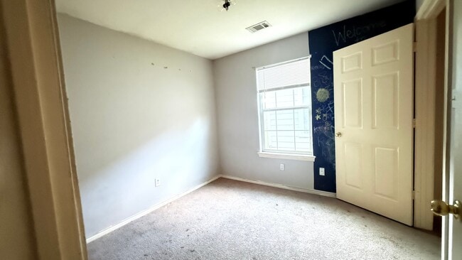 Photo - 209 S 3rd St