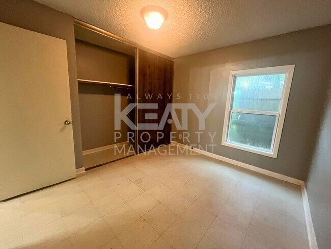 Photo - 513 Fox Run Ave Unidad 2