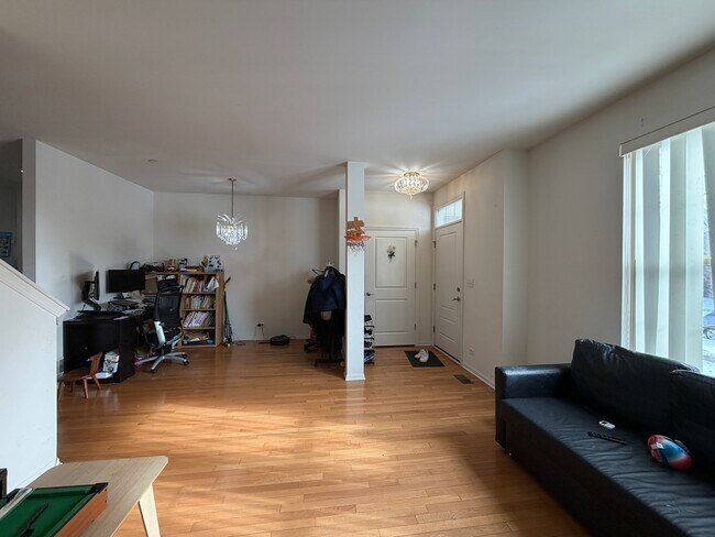 Photo - 2573 Waterbury Ln