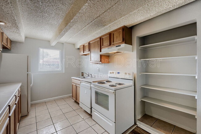 Photo - 1180 Yosemite St Unidad B2