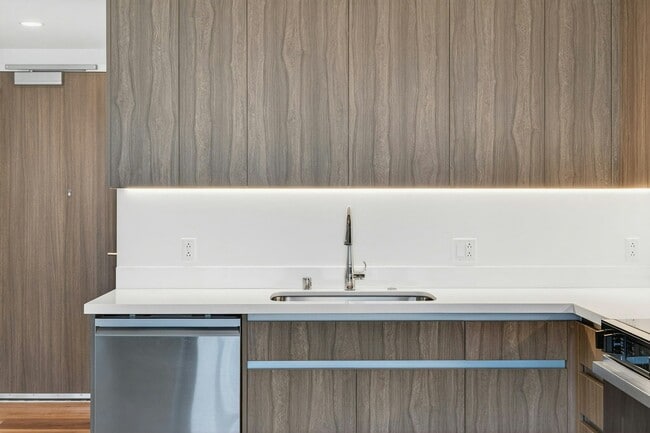 1500 Rycroft St Unit 3305