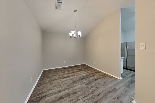 Building Photo - 1511 Miller Ave
