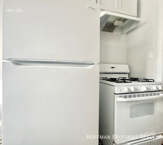 Photo - 400 N Genesee Ave