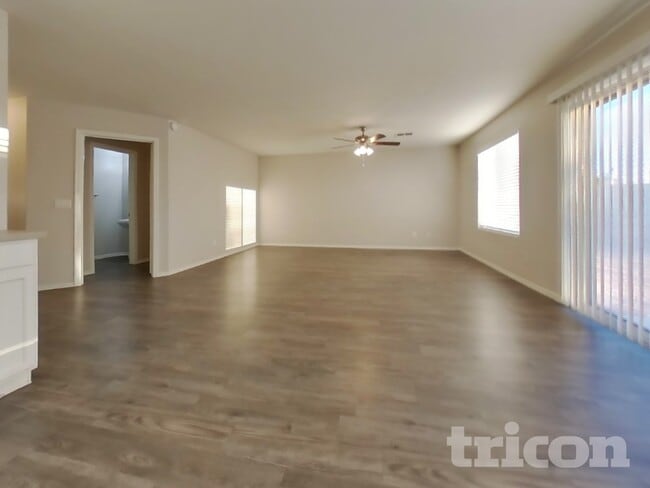 Photo - 3017 N 89th Dr