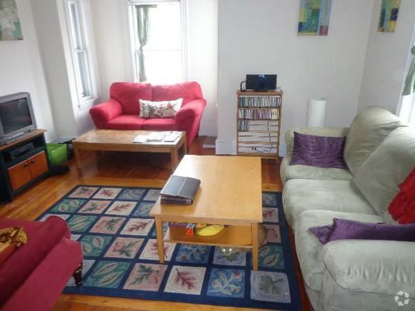 Building Photo - 1.0 bedroom in Somerville Massachusetts 02144 Unit U2 Rental