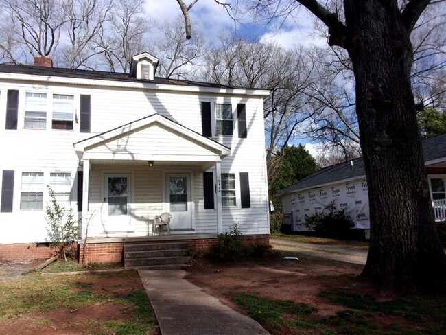 Renovated 2 Bedroom 1 1/2 Bath Townhome - ... - Renovated 2 Bedroom 1 1/2 Bath Townhome - ...