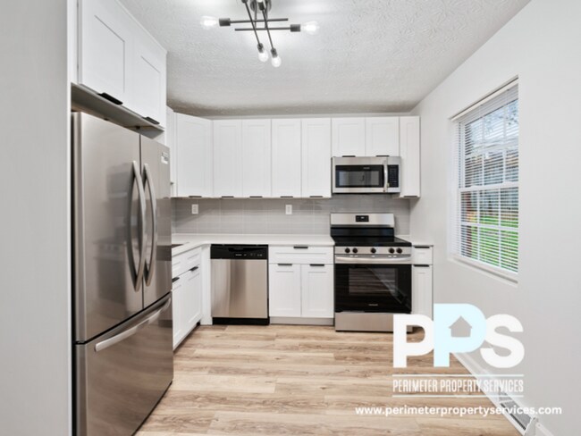 Photo - 2133 Thompson Ave SE